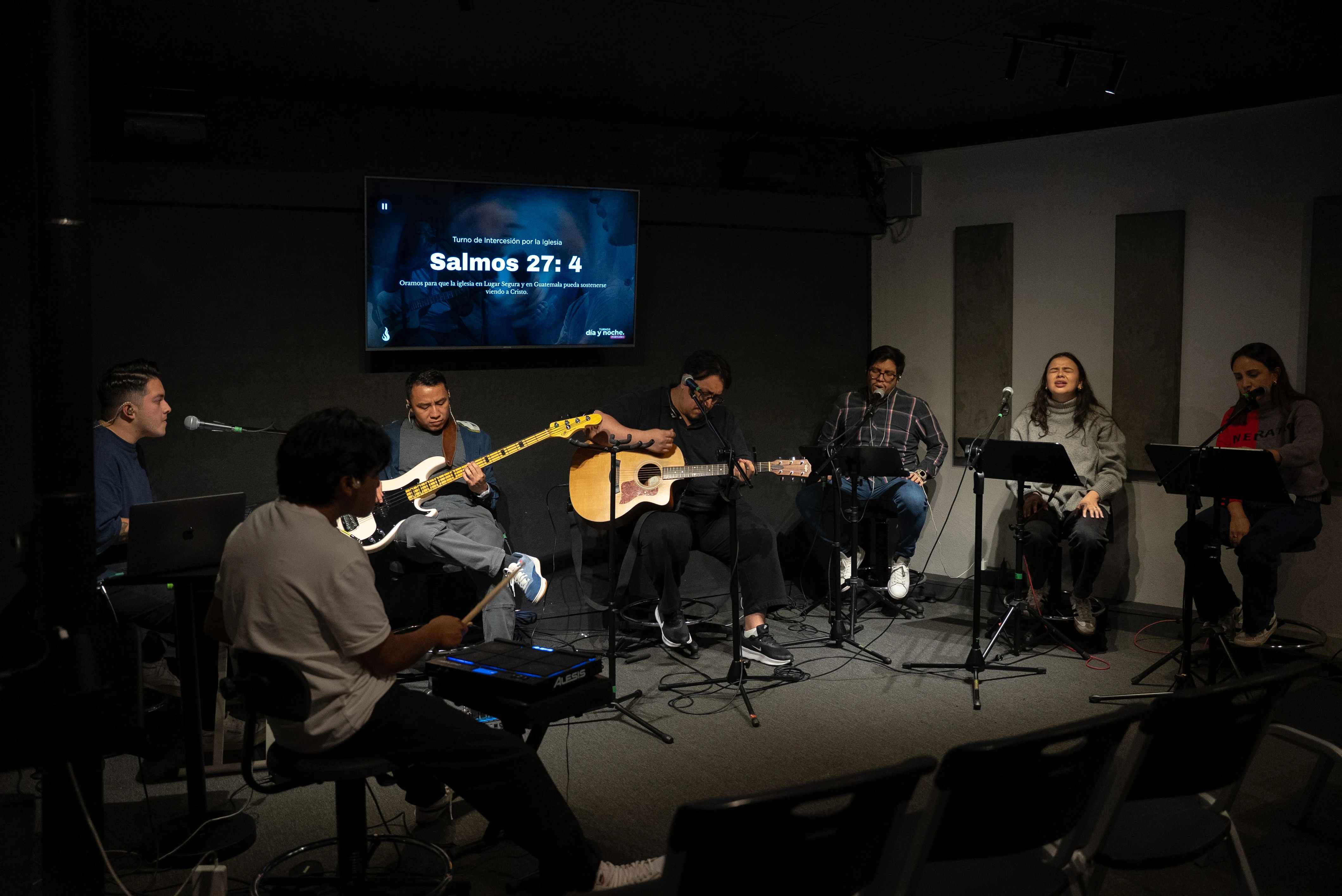 HOUSE OF PRAYER — PRAYER ROOM